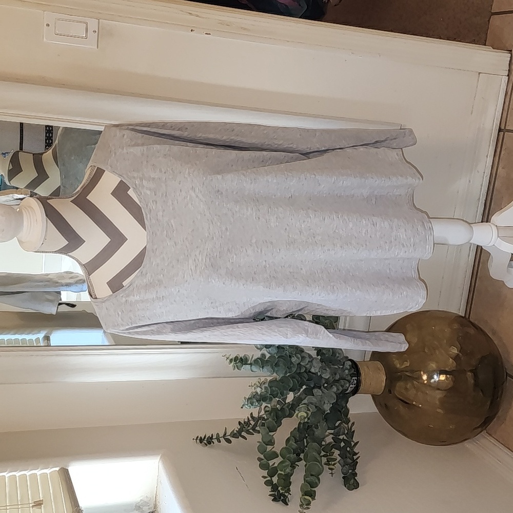 Lululemon athletica gray long sleeve top size 10